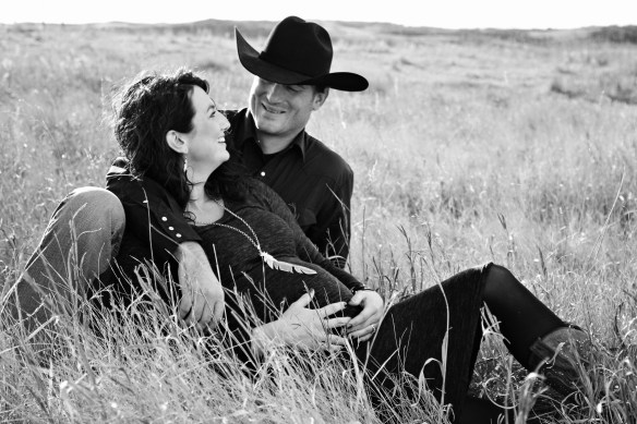 Chad and Jessie Maternity 5 B&amp;W