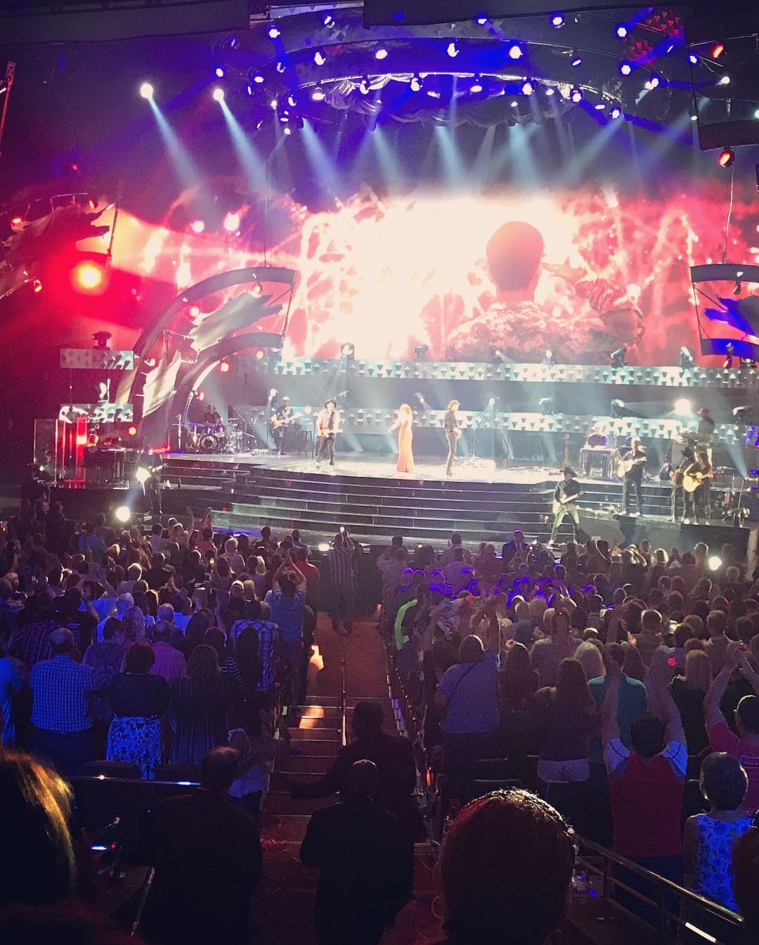 37556819_1977052645678304_4913901465224871936_o