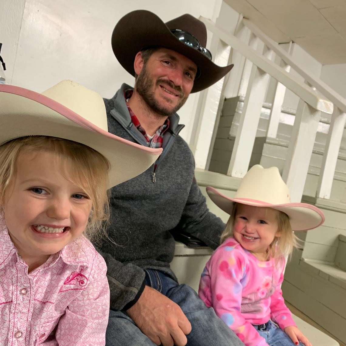 112419.f.ff_.veedercolumn.2