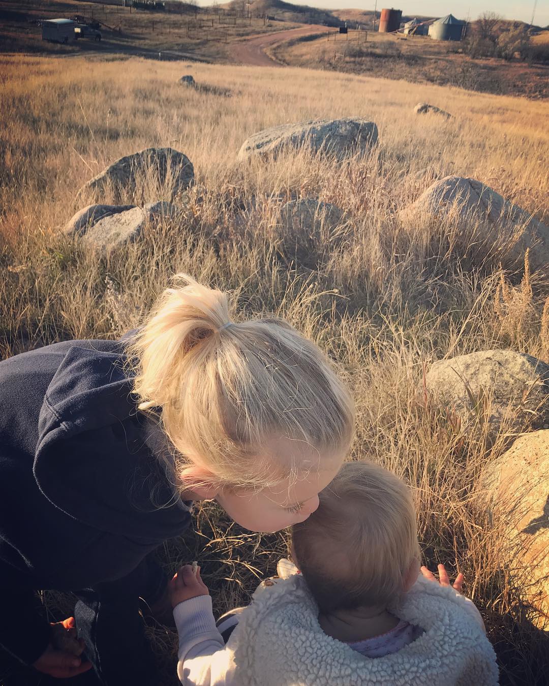 43705690_2072225796160988_8618894414015627264_o