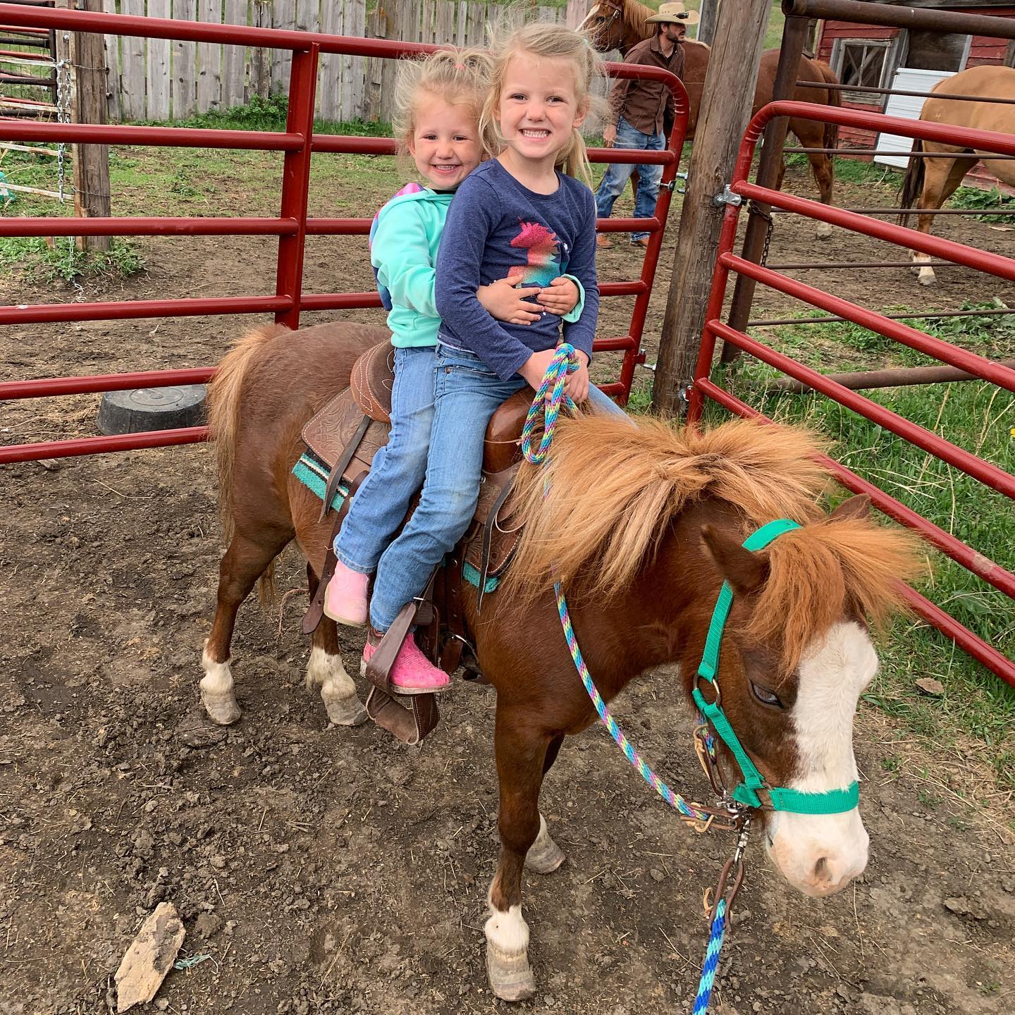 100484329_3140094792707411_104472846092206080_o